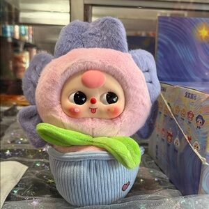 Baby three small flower